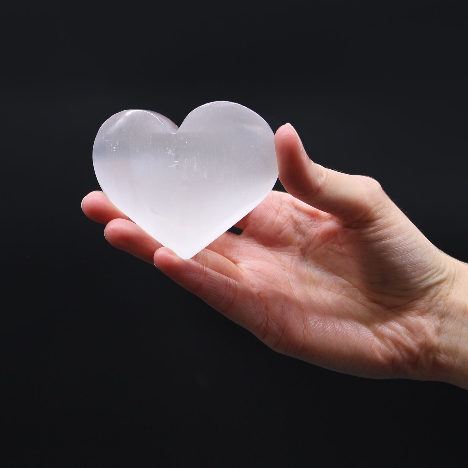 Selenite Heart - 5-6 cm 3 Selenite Heart - 5-6 cm - Image 3